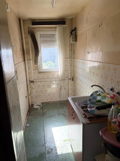Apartament cu 2 camere decomandat în Drumul Taberei