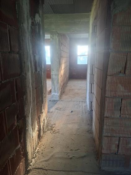 Casă individuală cu 5 camere cu Canalizare în Vălenii de Munte