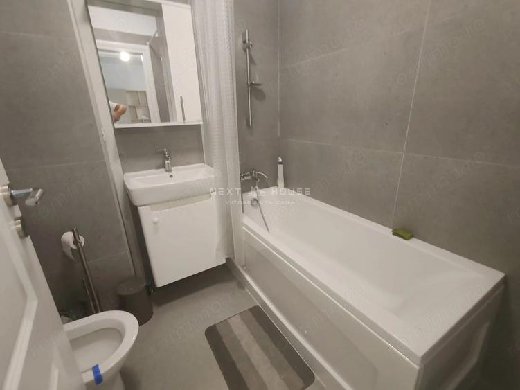 Apartament cu 2 camere decomandat în Parcul Carol