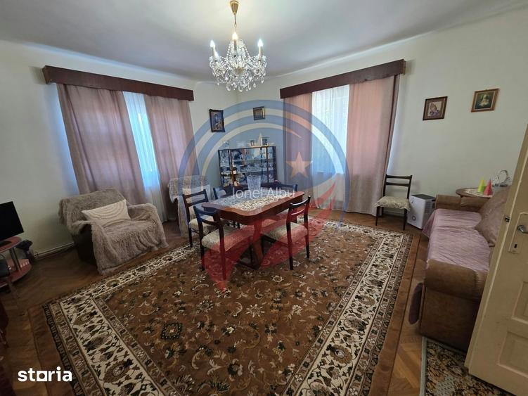Casa tip duplex de vanzare 217 mp, teren 897 mp, zona centrala Ludu?