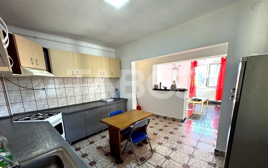 Casă cu 5 camere cu Canalizare în Lazaret