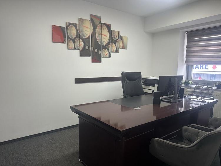 Spațiu comercial, de 230 mp, în Exterior Vest