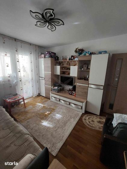 Apartament cu 3 camere decomandat în Canta