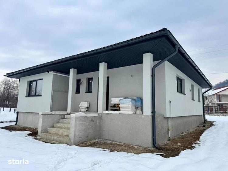 Casă cu 3 camere cu Teren 1200 Mp în Tăuții-Măgherăuș