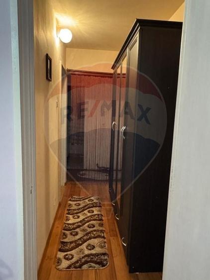 Apartament cu 3 camere de vânzare în zona Craiovita Noua - 7