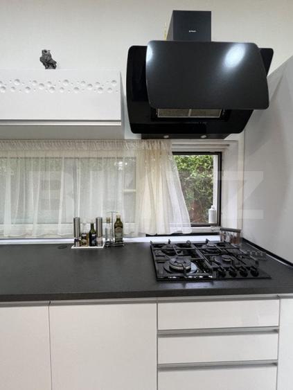 Casǎ cu 4 camere, zona Sanpetru - 5