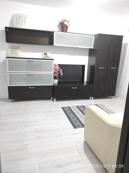 Garsoniera 25mp zona Unitatea Militara 29.500eur neg - 2