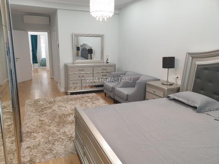 Apartament cu 3 camere decomandat în Herăstrău