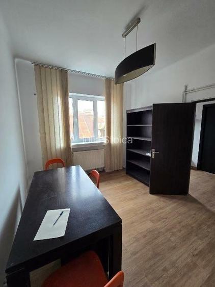 De inchiriat apartament 4 camere Birou Piata Victoriei sect 1