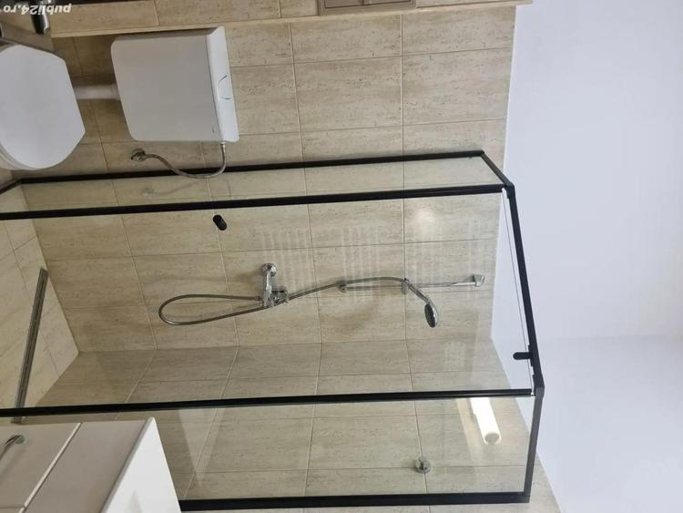 Proprietar vand ap 3 camere etaj 2 - 1