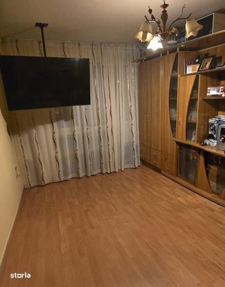 Direct proprietar vand apartament 2 camere - 4