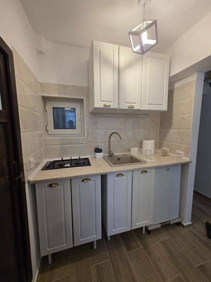 Vand apartament 2 camere - 12