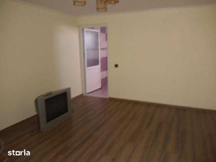 Vanzare casa ?i teren Vacare?ti-Dambovita - 1