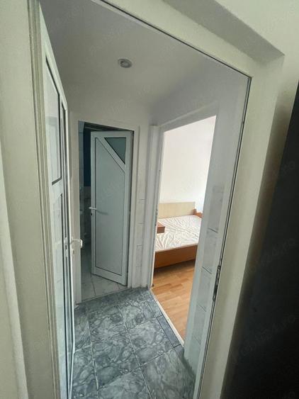 Inchiriez apartament 3 camere zona ostroveni - 9
