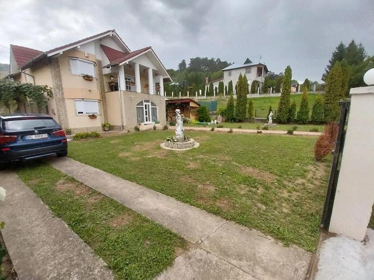 Casa P+1 com. LIVEZI jud. Bacau - 6