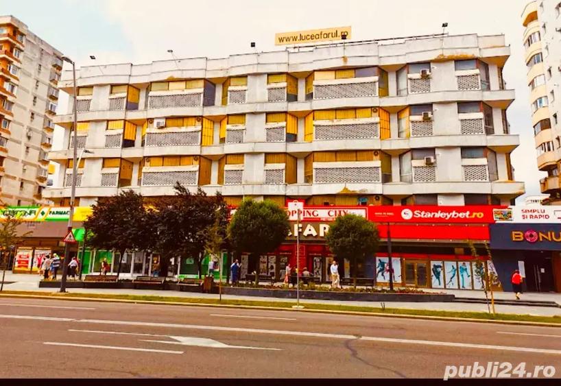 Ocazie Unica-Vanzarea Centrului Comercial Luceafarul din Orasul Bacau Ocazie Unica-Vanzarea Centrului Comercial Luceafarul din Orasul Bacau