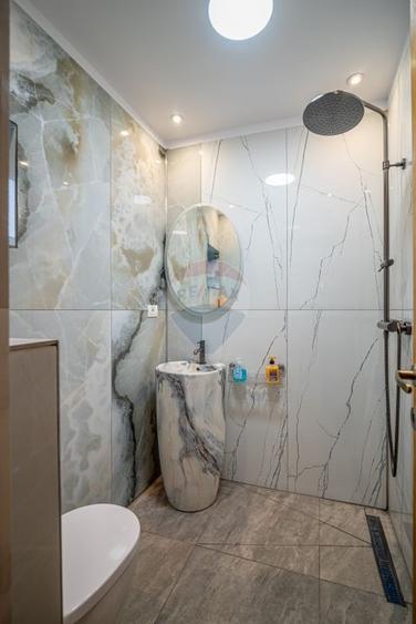 Vila superbă în inima stațiunii Sinaia – eleganță, confort - 16