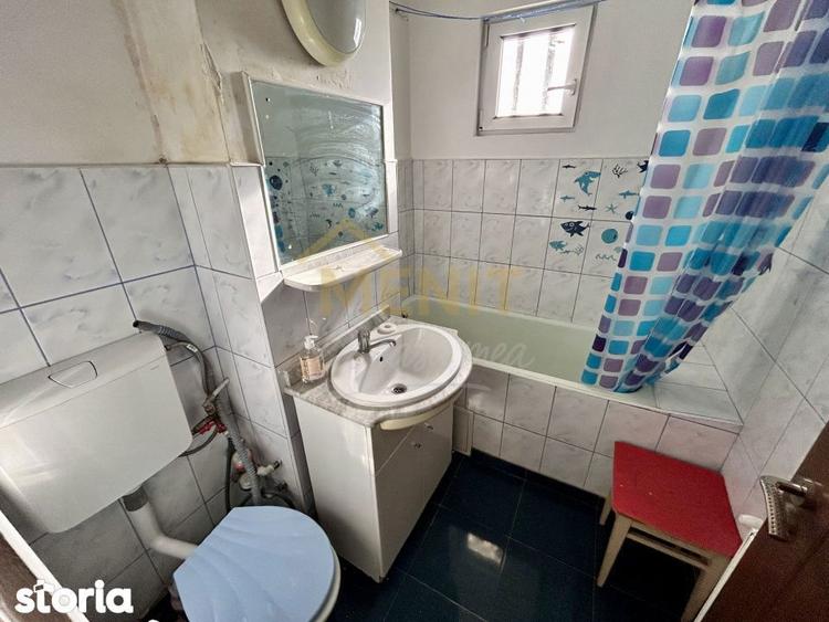 Apartament cu 3 camere semidecomandat, mobilat în Nord