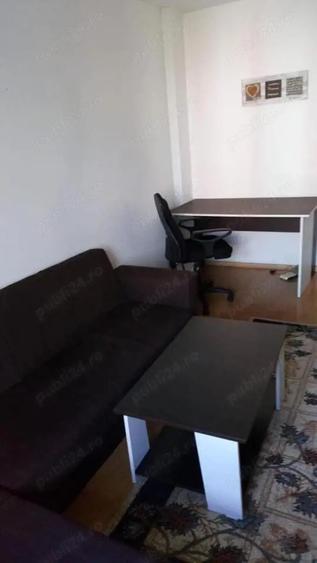 Inchiriez apartament 2 camere decomandate,zona Iulius Mall langa lacul 3 - 4