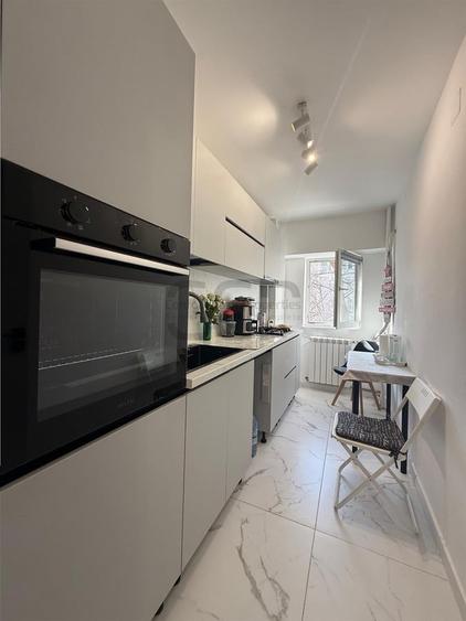 Nerva Traian, Timpuri Noi metrou garsoniera moderna, recent renovata - 1