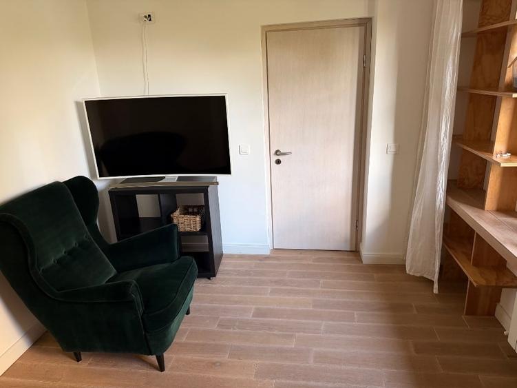 Apartament cu 3 camere circular, mobilat în Unirii