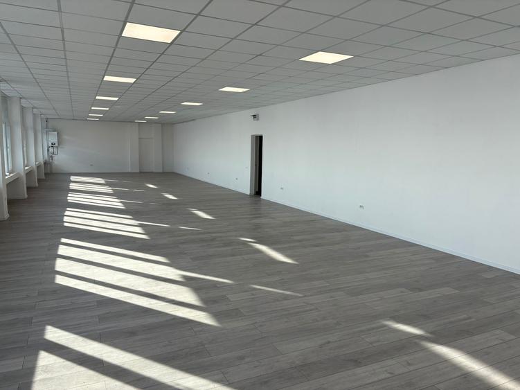 Spatiu de birou 200mp , et 9/10 dotat cu lift , langa metroul Dimitrie Leonida - 1