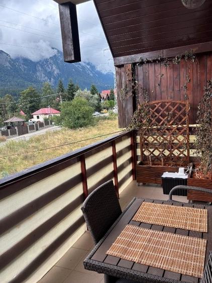 Apartament cu 2 camere decomandat, mobilat în Poiana Țapului