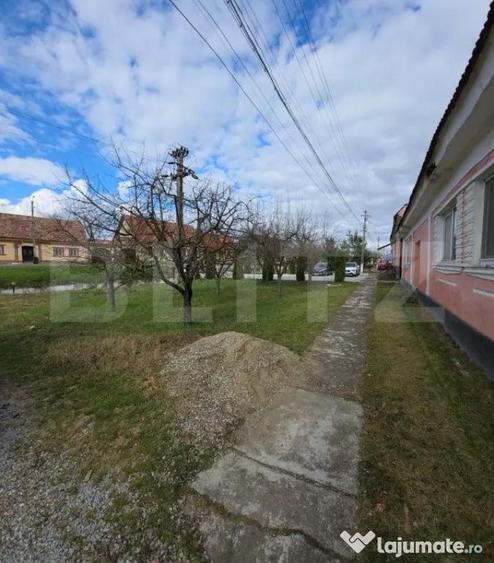 Casa saseasca de vanzare, Livezile - 2