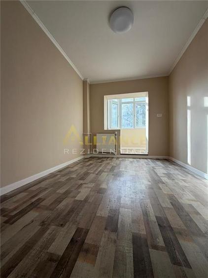 Metrou Aparatorii Patriei - 3 camere complet decomandat - 4