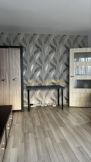 Apartament cu 3 camere semidecomandat, mobilat în Drumul Taberei