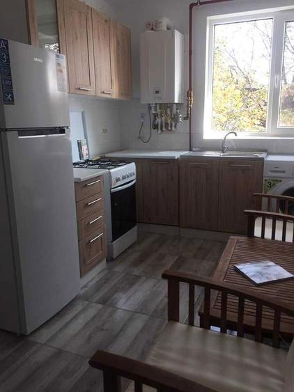 Vand apartament cu 2 camere, 28 metri patrati. 35000 Euro Negociabil - 3