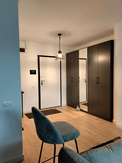 Apartament cu 2 camere semidecomandat, mobilat în Pipera