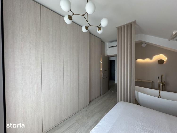 PRIMA INCHIRIERE Apartament premium 3 camere cu terasa, anexe, parcare - 1