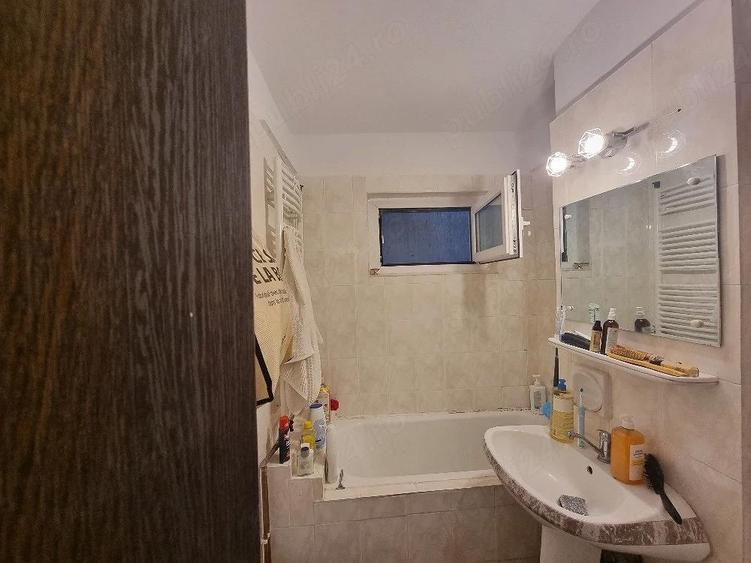 proprietar inchiriez apartament 2 camere - 2