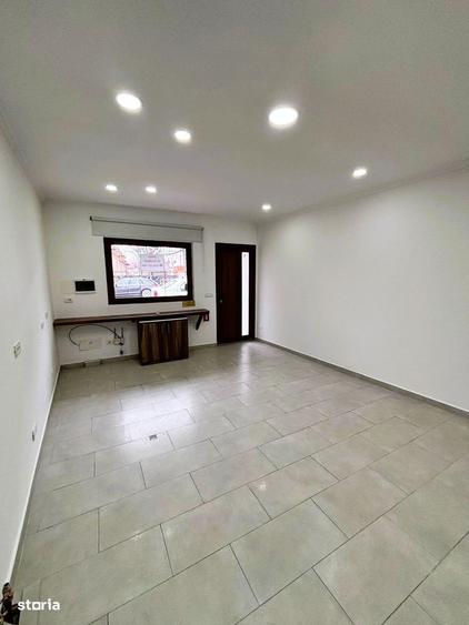 Spatiu comercial de inchiriat, 30 mp, parter - 4