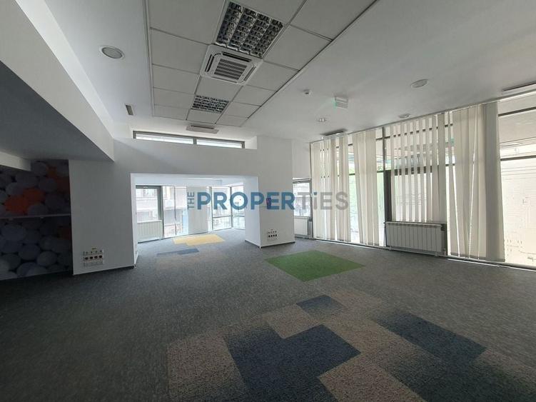 Vanzare cladire de birouri in zona Romana - 16