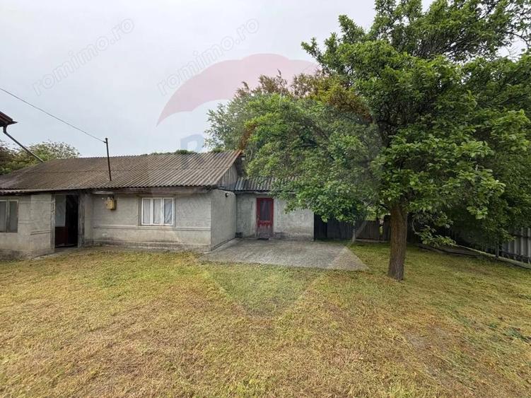 Casa cu 5 camere de vanzare (P+M) in comuna Bolotesti si teren 6266 mp - 10