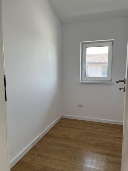 Oportunitate investitie imobiliara: etaj intreg cu 3 apartamente - Comision 0% - 8