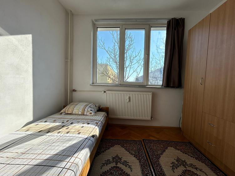 1 Decembrie 1918 3 Camere  Etaj 2 62 Mp 7 Min Metrou Bloc 1975 Reabilitat - 8