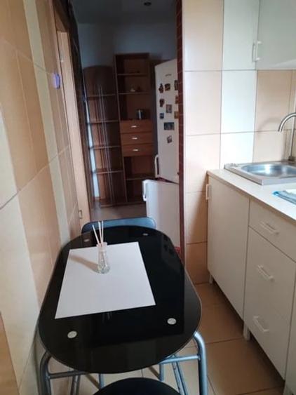 Garsoniera decomandata, zona Viziru 1. - 5