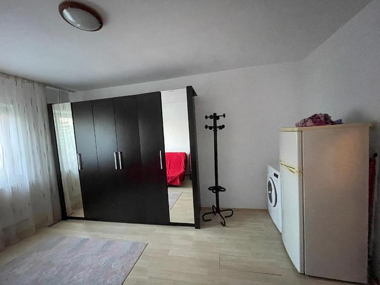 Inchiriez Garsoniera. - 5