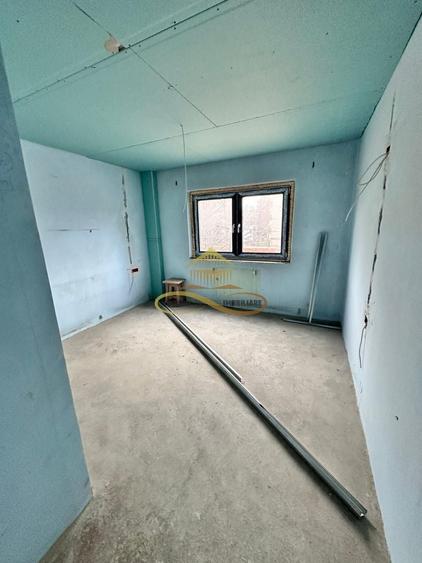 De vanzare apartament 2 camere Mioritei Bacau - 1