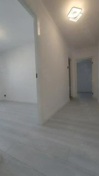 Apartament 3 camere Renovat Total, 67 mp ZONA SUPERBA - 10