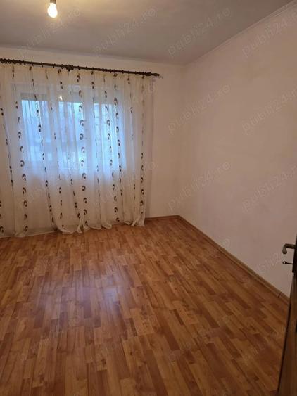 casa de vanzare in Tasad - 4