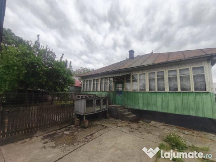 2 Case + 1600 mp Teren, zona centrala Balinesti, Siret - 13