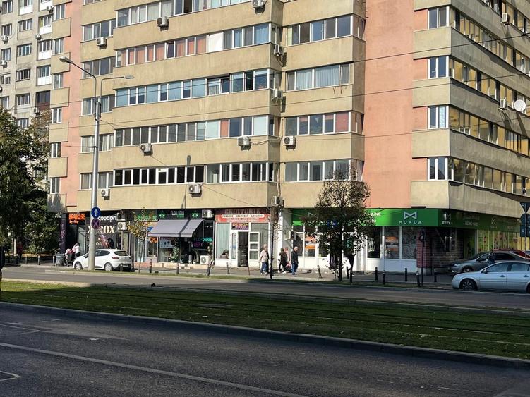 Spatiu comercial 80 mp de vanzare – chirias stabil, contract pana in 2029 - 1