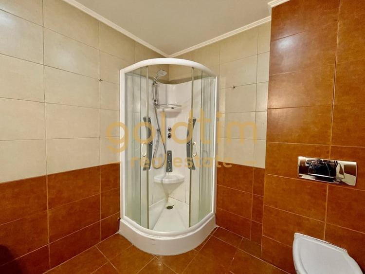 SPATII GENEROASE/ TERASA 33 mp/ SPATII DEPOZiTARE - 20