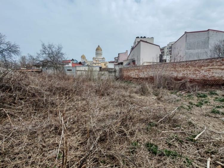 TEREN CU AUTORIZATIE DE CONSTRUIRE LANGA  MARRIOT - 4