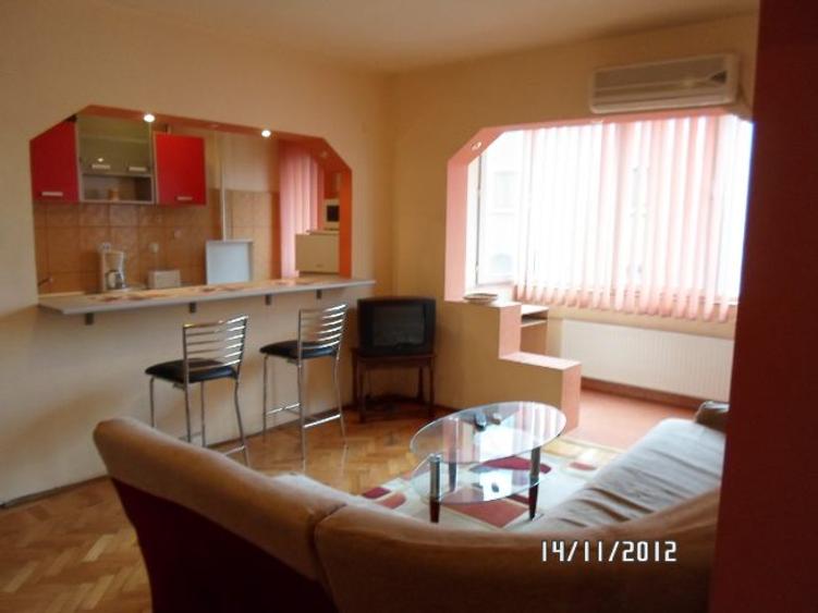 Vind apartament 2 camere  - 10