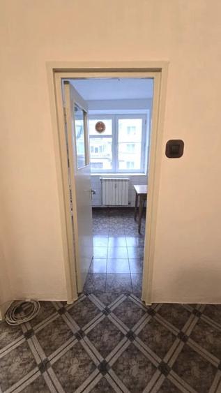 Apartament 3 camere, semidecomandat – etaj 1/4 – Micro 17 (Tiglina 4) - 7